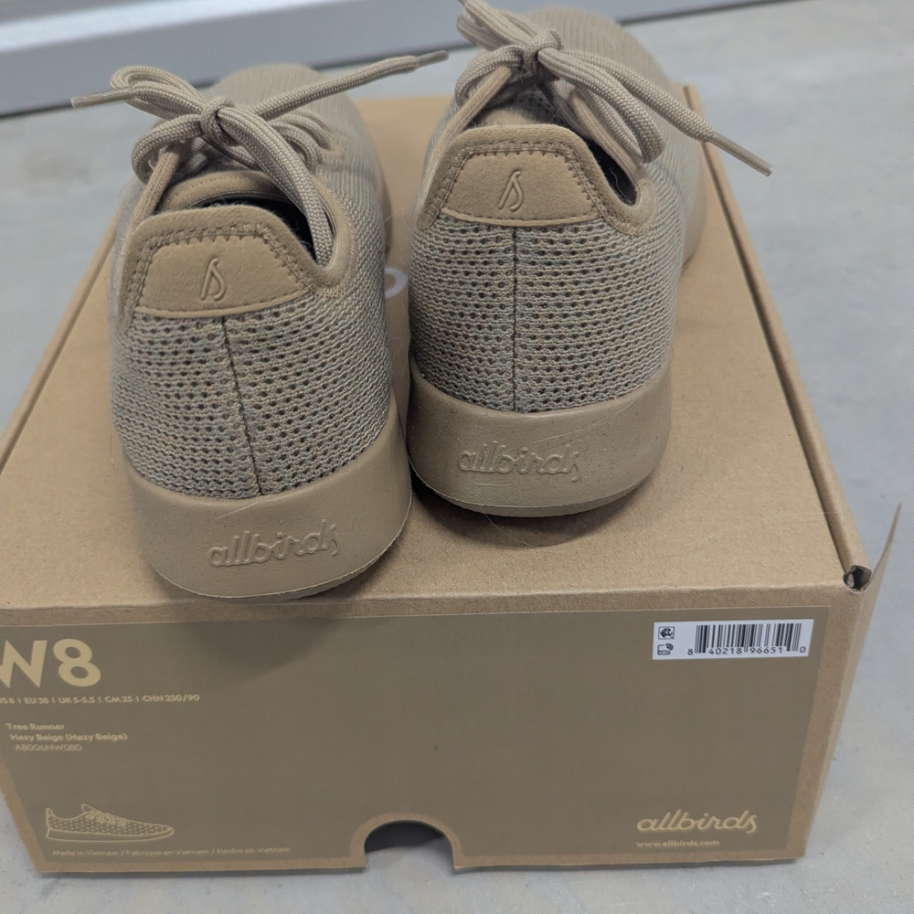 Allbirds Men's Tan Sneakers - Picture 4 of 5
